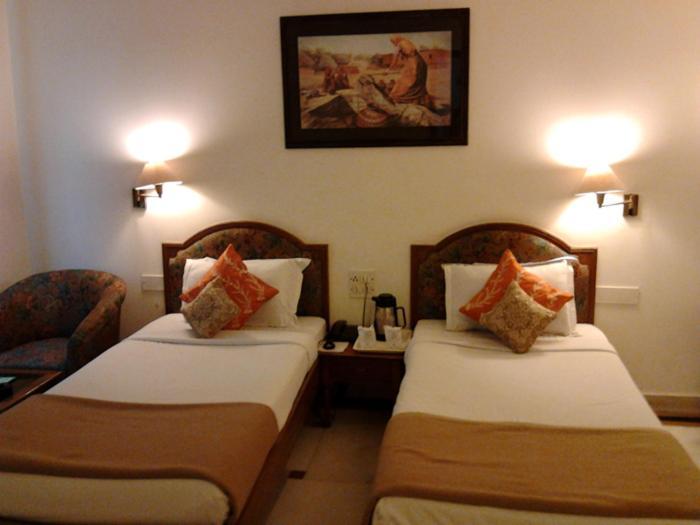 Hotel Diana Palace Dzsaipur Kültér fotó